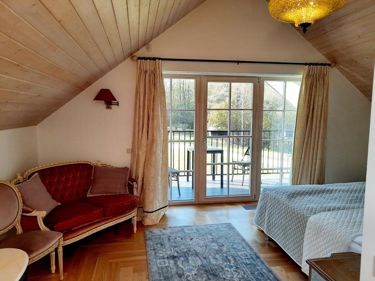 Lake & Library Boutique Hotel 伊格纳利纳 外观 照片