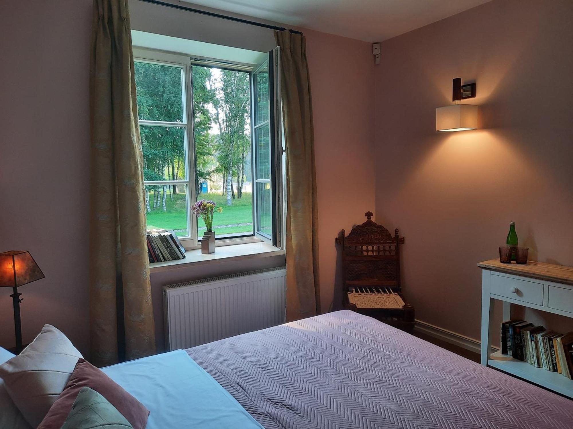 Lake & Library Boutique Hotel 伊格纳利纳 外观 照片
