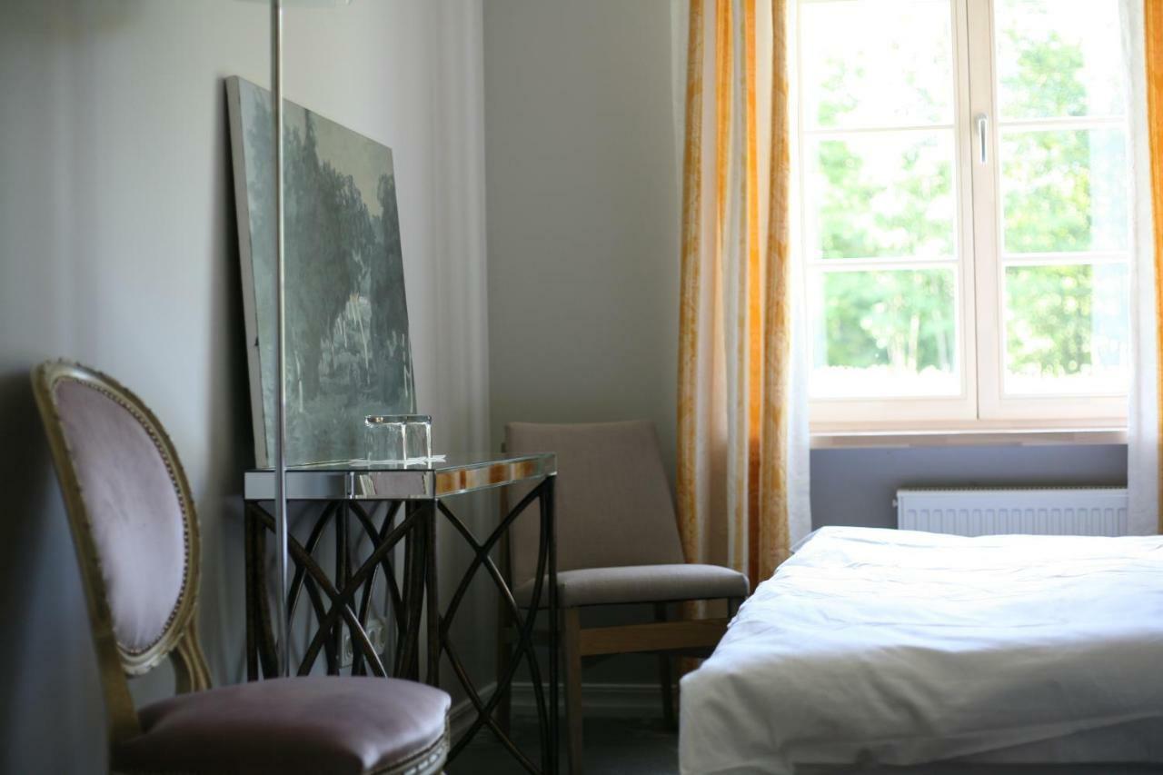 Lake & Library Boutique Hotel 伊格纳利纳 外观 照片
